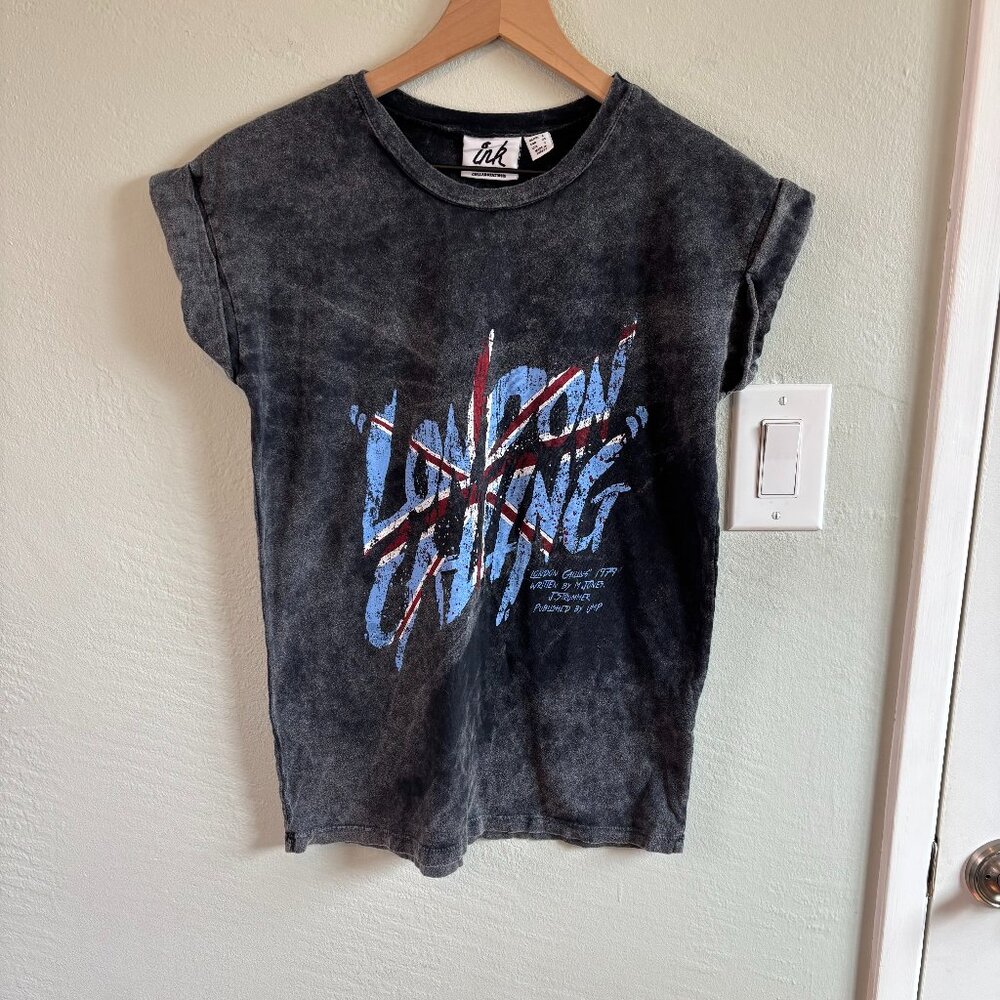 Ink “London Calling 1977” Graphic Tee UK 6 / US 2 /‎ EU 34